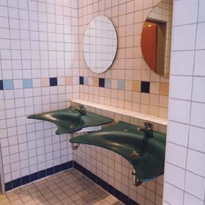 Schwimmbad Toilettenbereich